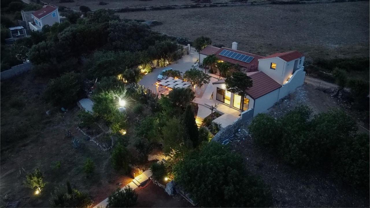 Villa Slatina Near Zrce Beach โนวาลยา ภายนอก รูปภาพ